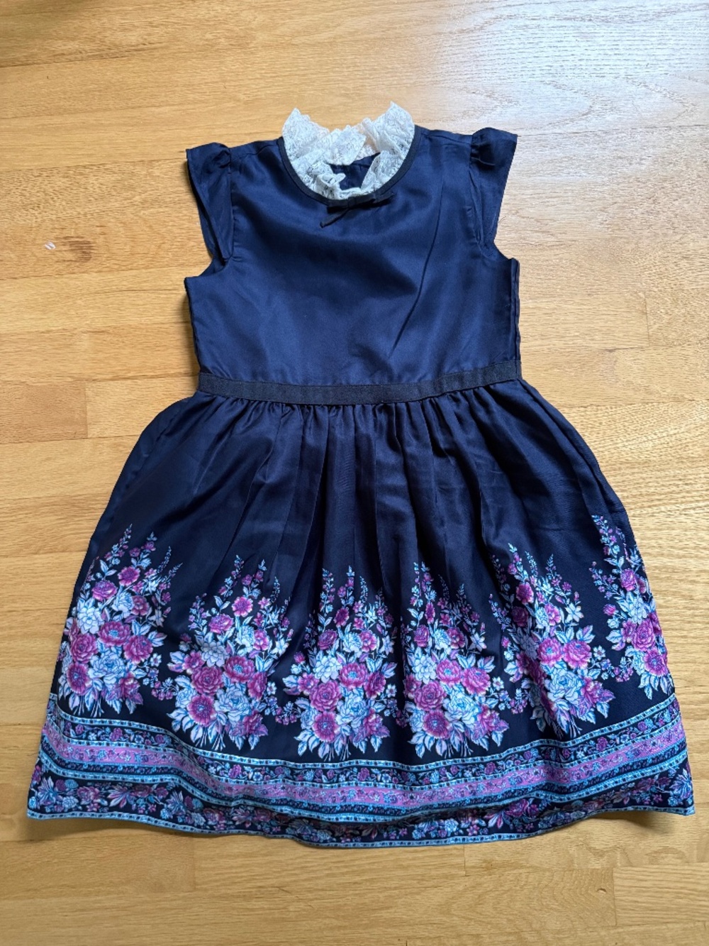 Janie and Jack Navy + Purple Floral Dress with lace detail size 7